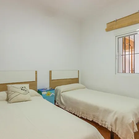 Lovely In With Kitchenette *